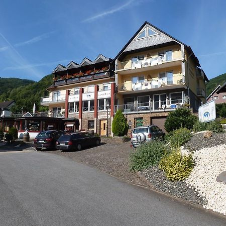 Wein- Und Gaestehaus St. Aldegundishof Sankt Aldegund Exterior photo